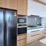 Stylish Family Retreat In Hillcrest 4 Bedroom And Playroom